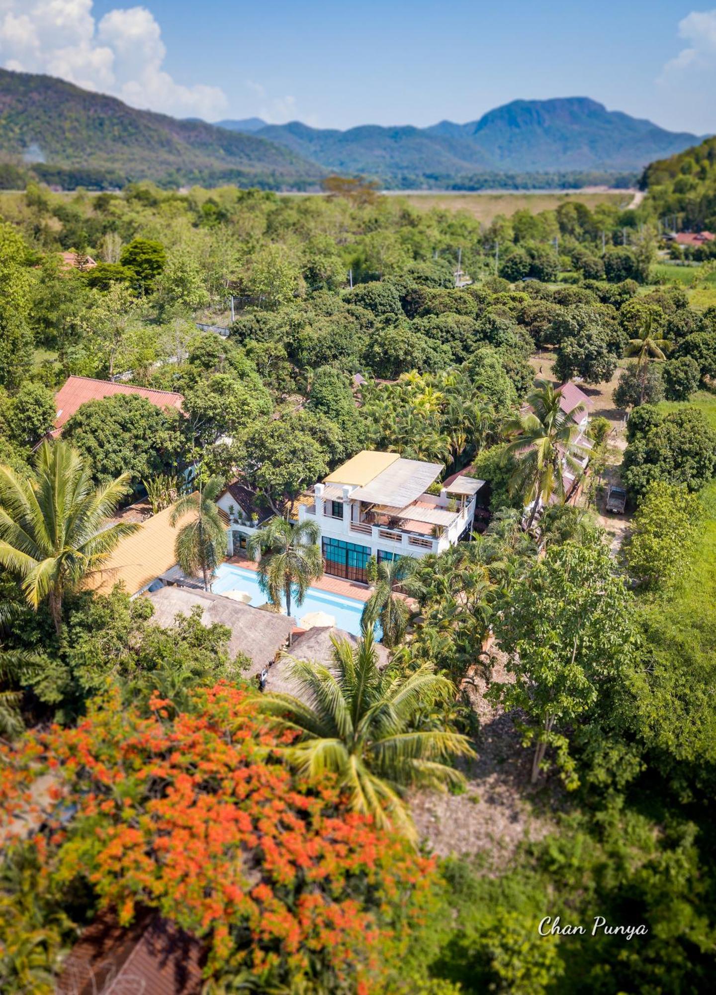 Baanpong Lodge Szankampheng Kültér fotó